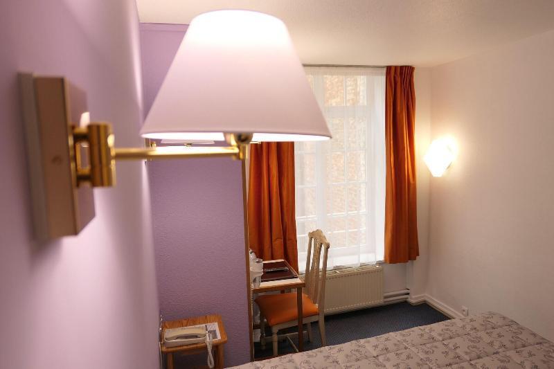 Hotel Les Trois Luppars Arras Zewnętrze zdjęcie